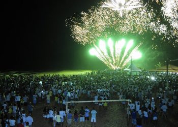 Confira programação de Réveillon dos 3 balneários de Linhares e horário de ônibus