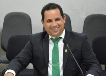 Tobias Cometti (DC), faz Balanço das ações e luta pela implantação de Hospital Infantil em Linhares