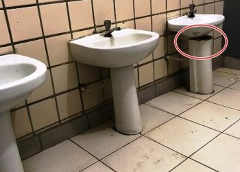 Alunos de escola em Linhares voltam às aulas usando um só banheiro para meninos e meninas; Veja vídeo