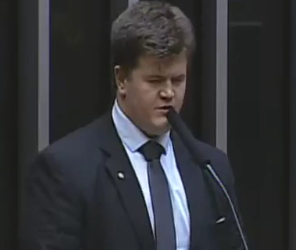 LÍDER POLÍTICO: Pronunciamento do deputado Felipe Rigoni viraliza em Linhares; veja vídeo