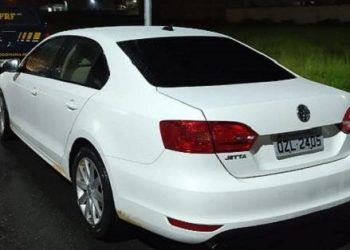 Advogado é conduzido pela PRF de Linhares a Delegacia, por suspeita de adulteração em veículo