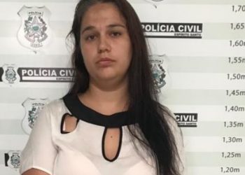 Suposta mãe de santo é presa acusada de extorquir idosa em Linhares