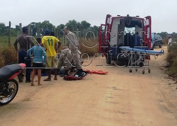 Colisão entre duas motos leva 3 para hospital; Veja vídeo