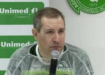 Sobrevivente na tragédia aérea da Chape, Rafael Henzel morre após infarto.