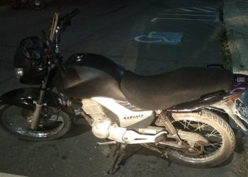 Motocicleta furtada é recuperada pela Policia Militar em menos de 3 horas