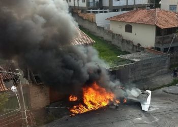 Aeronave cai na região noroeste de BH e deixa um pessoa morta.