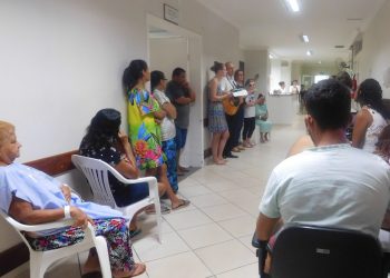 Música emociona pacientes e colaboradores do hospital Rio Doce