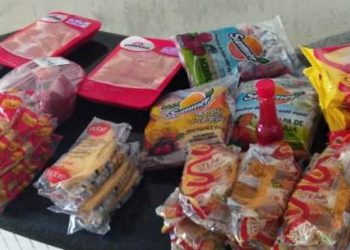 Jovem de 19 anos é flagrado furtando carne em supermercado de Linhares