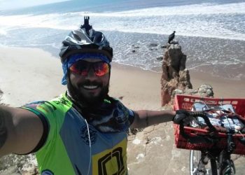 Ciclista pedala quase 1.500 km de São Paulo a Linhares. Saiba o motivo