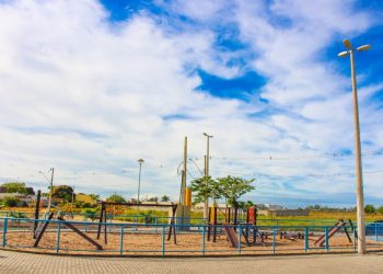 Prefeitura repõe brinquedos de parque infantil no complexo esportivo de Bebedouro