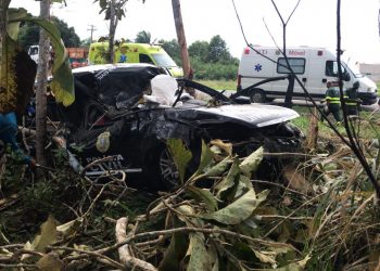 Acidente envolvendo viatura da Policia Civil deixa uma vitima fatal e um policial ferido