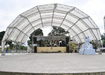 Hoje é o ultimo dia da Virada Cultural de Linhares na Praça 22 de Agosto reunindo diversas atrações culturais