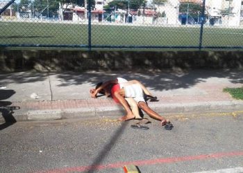 O AMOR É LINDO! – Cena chama atenção de moradores no Interlagos