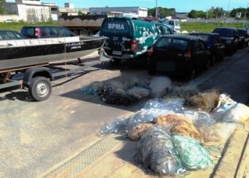 PM Ambiental apreende materiais de pesca e mais de 40 quilos de pescados em lagoa de Linhares