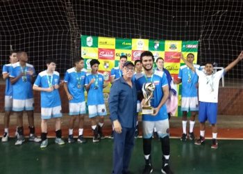 Seleção capixaba de vôlei é campeã brasileira invicta