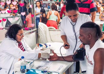 Hoje tem ação social em Povoação