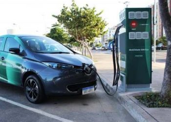 Inaugura hoje em Linhares o primeiro posto de recarga de veículos elétricos do Norte do Estado