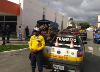 Prefeitura realiza ações de orientação aos ambulantes de Linhares