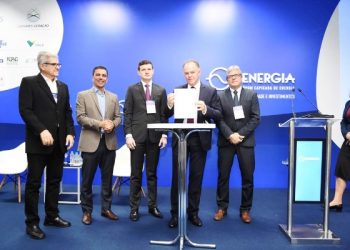 Decreto torna obrigatória a instalação de energia solar em novas edificações do Executivo estadual