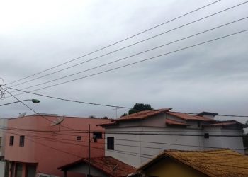 Semana começa com possibilidade de chuva