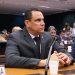 Deputado Da Vitória critica proposta da Aneel de taxar energia solar