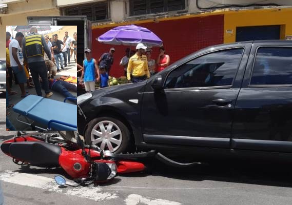 Colisão entre automóvel e motocicleta deixa uma vítima no centro de Linhares; Vídeo