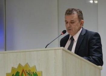 Guerino veta, mas câmara deve promulgar projeto que prevê psicólogos e assistentes sociais nas Escolas