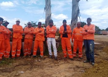 VÍDEO – Obras de asfaltamento da rodovia que liga a ES 248 a comunidade da Bagueira estão paralisadas há três dias