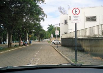 Detran disponibiliza credencial de estacionamento de idoso on-line