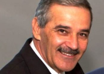 CANDIDATO À REELEIÇÃO? Guerino aumenta salários há meses das eleições