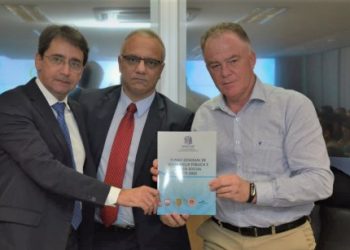 Plano Estadual de Segurança Pública é entregue durante reunião do Programa Estado Presente