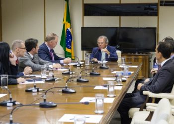 Governador e bancada federal se reúnem com ministro da Economia