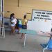 Escola Bartouvino Costa está entregando as cestas aos seus alunos inscritos no Bolsa Família e CadÚnico