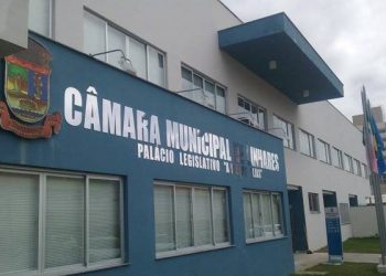 Vereadores de Linhares aprovam projetos de isenção da taxa de iluminação publica e de água.