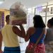 Alunos de Linhares da Rede Estadual começam a receber cestas básicas do Governo do Estado