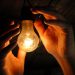 Governo publica isenção de conta de luz para consumidor de baixa renda