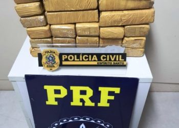 PC e PRF prendem em flagrante suspeito transportando cerca de 22kg de maconha.