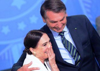 Regina Duarte deixa comando da secretaria de Cultura do governo Bolsonaro