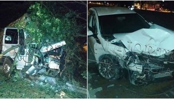Caminhão carregado com verduras bate em carro e arranca árvore e poste no trevo do Lagoa do Meio