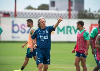 Após testes, Flamengo diz que tem 38 casos positivos de coronavírus, inclusive três jogadores