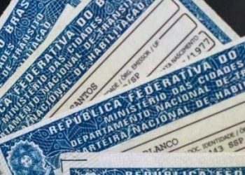 Código de Trânsito: Câmara muda projeto e fixa em 10 anos validade da CNH de motorista profissional