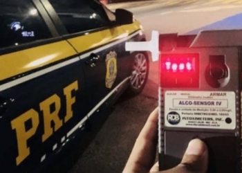 Condutor embriagado e sem CNH na BR 101 é flagrado pela PRF em Linhares