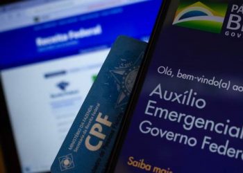 Auxílio emergencial pode ganhar mais duas parcelas de R$ 300