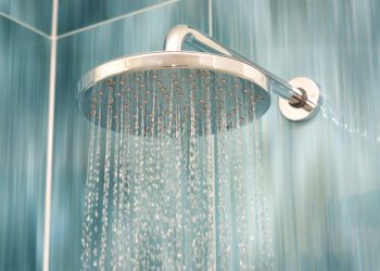 Dicas para o chuveiro elétrico não ser o vilão da conta de luz