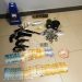 PINHEIROS –  Operação policial apreende crack, maconha, cocaína, armas munições e até granada