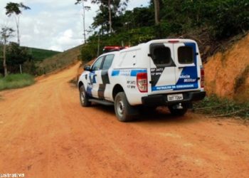 Família de Rio Bananal é rendida por 3 assaltantes armados e tem carro e eletrodomésticos roubados