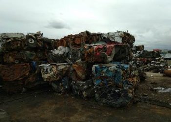 PCES realiza prensagem de mais de três mil veículos apreendidos em todo o Estado