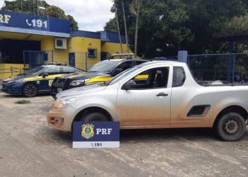 PRF recupera veículo roubado na BR 101 em Linhares