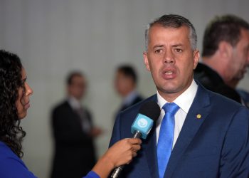 Vice-Líder do Governo Bolsonaro Evair de Melo, visita Linhares e fala sobre obras do Aeroporto.