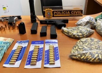 Mais de mil munições, armas e cinco presos em operação no município do norte do ES